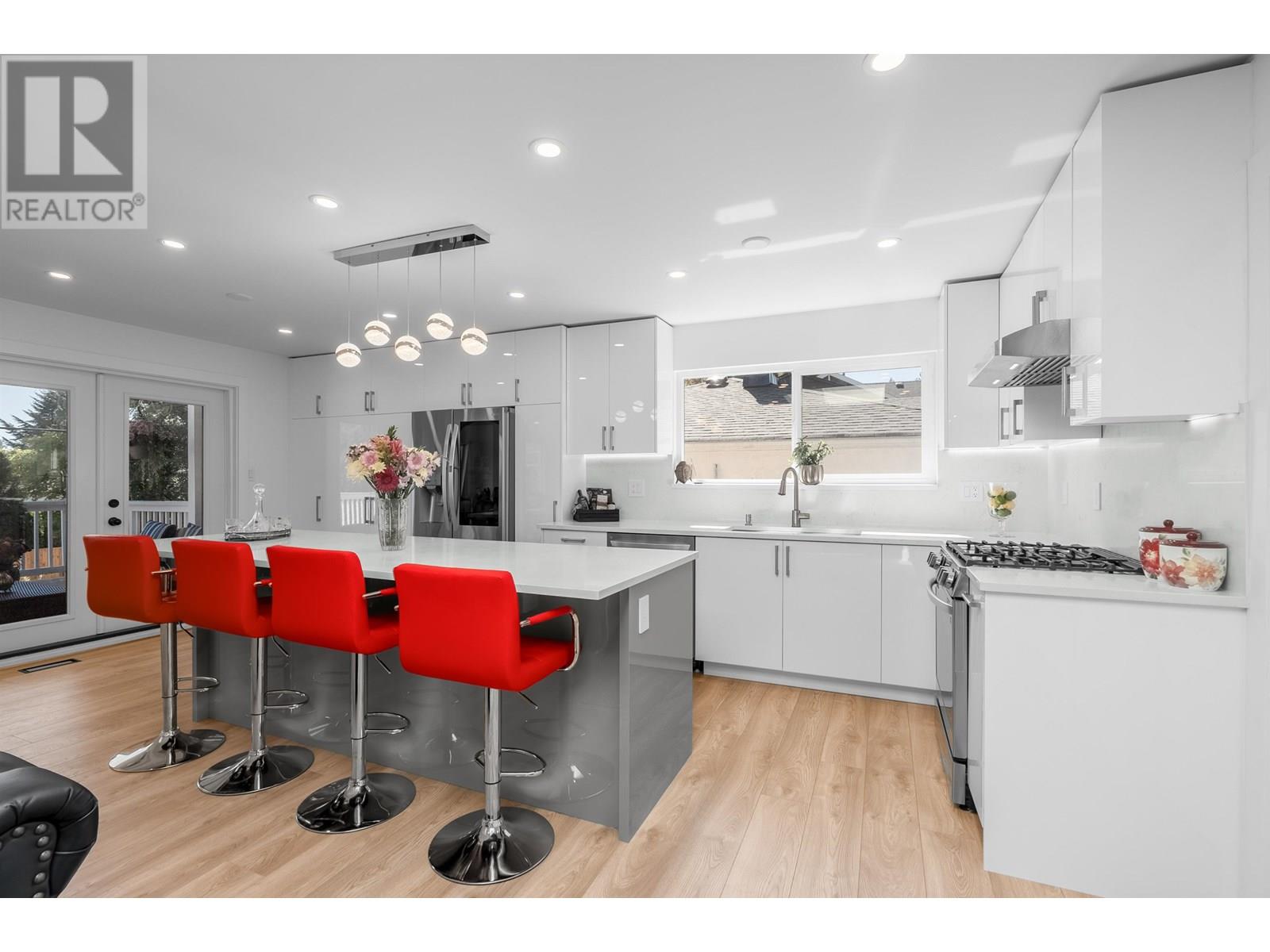 1286 WELLINGTON DRIVE, North Vancouver