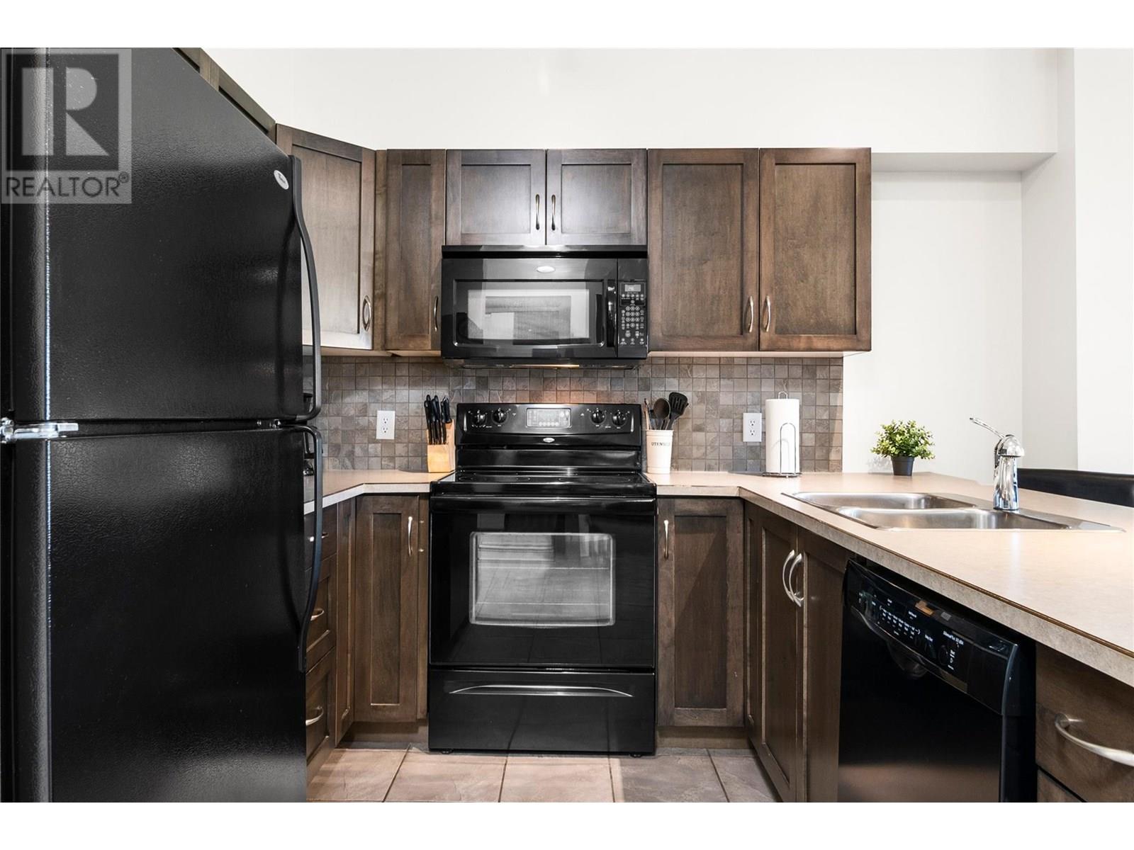 #406 654 COOK ROAD - Image 2