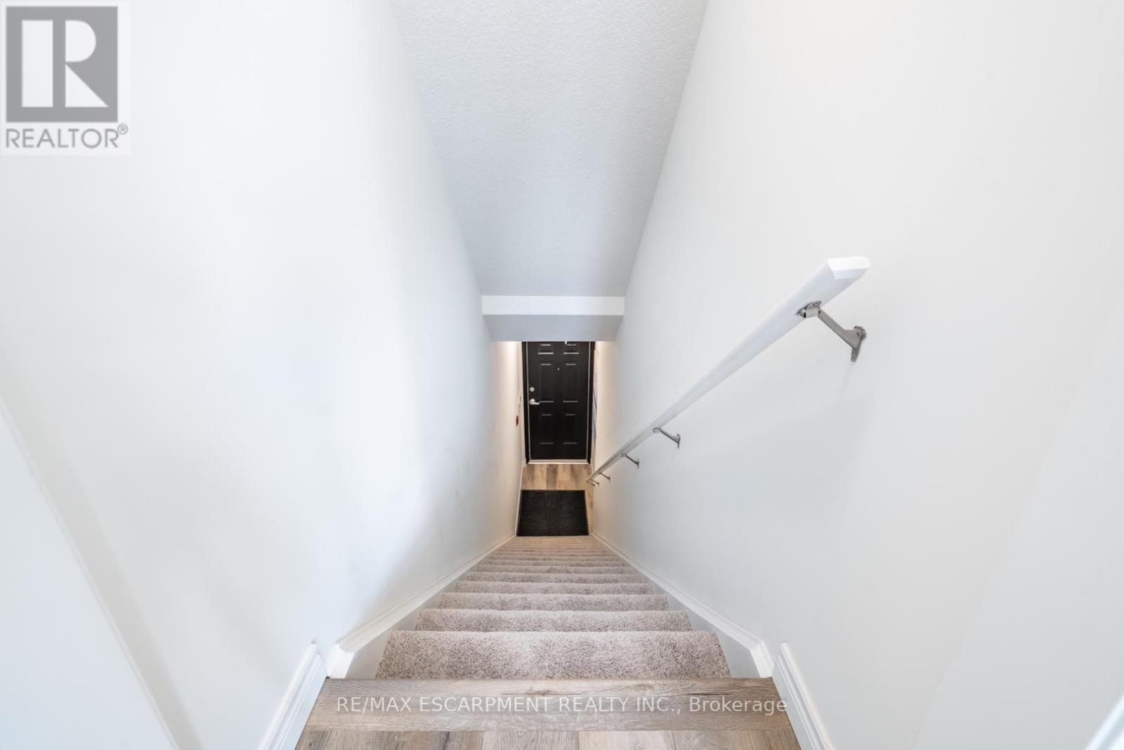 Photo 21 of 206 2620 Binbrook Road, Hamilton ON