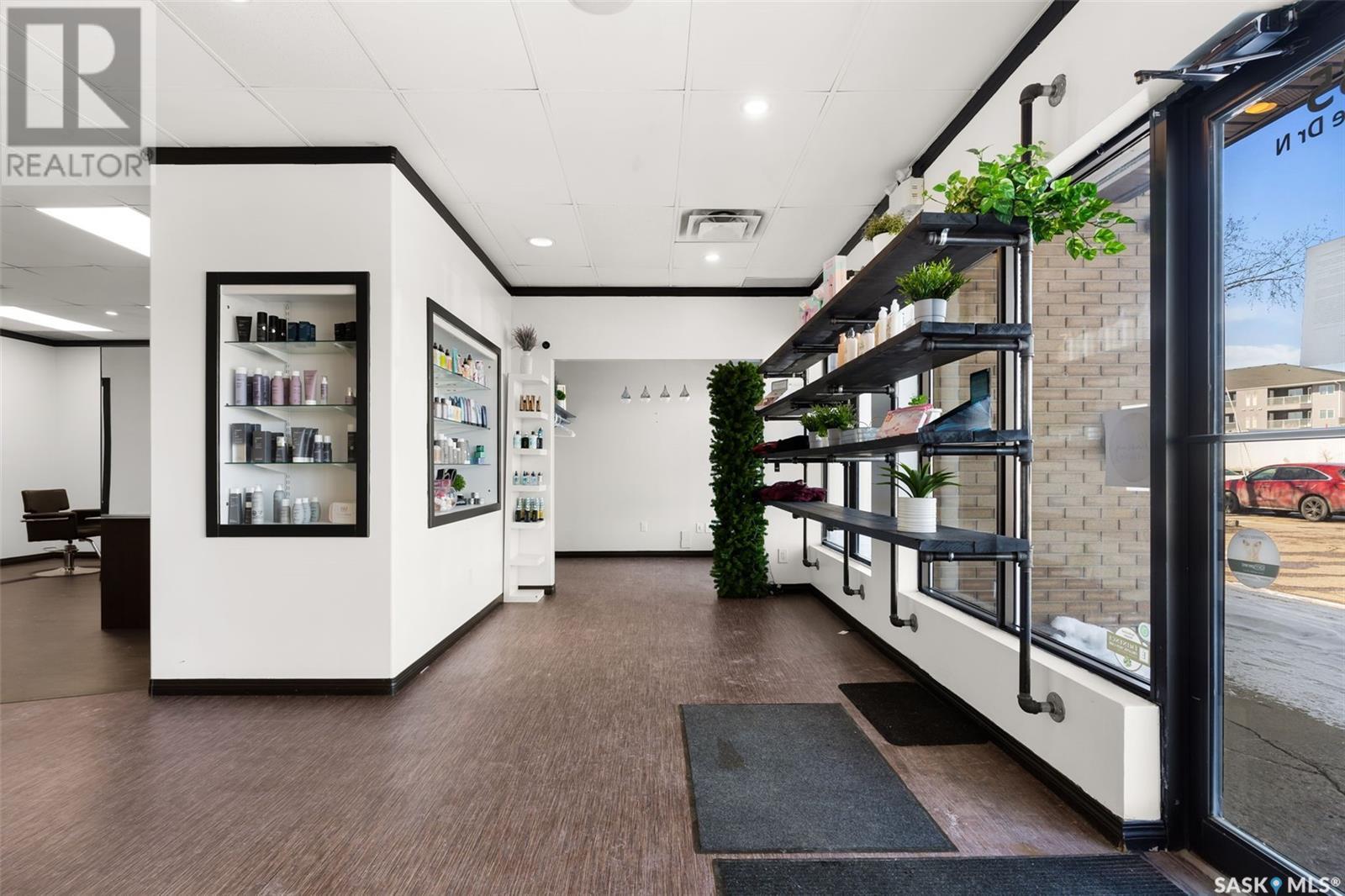 Photo 19 of 1035 Devonshire Drive N, Regina SK