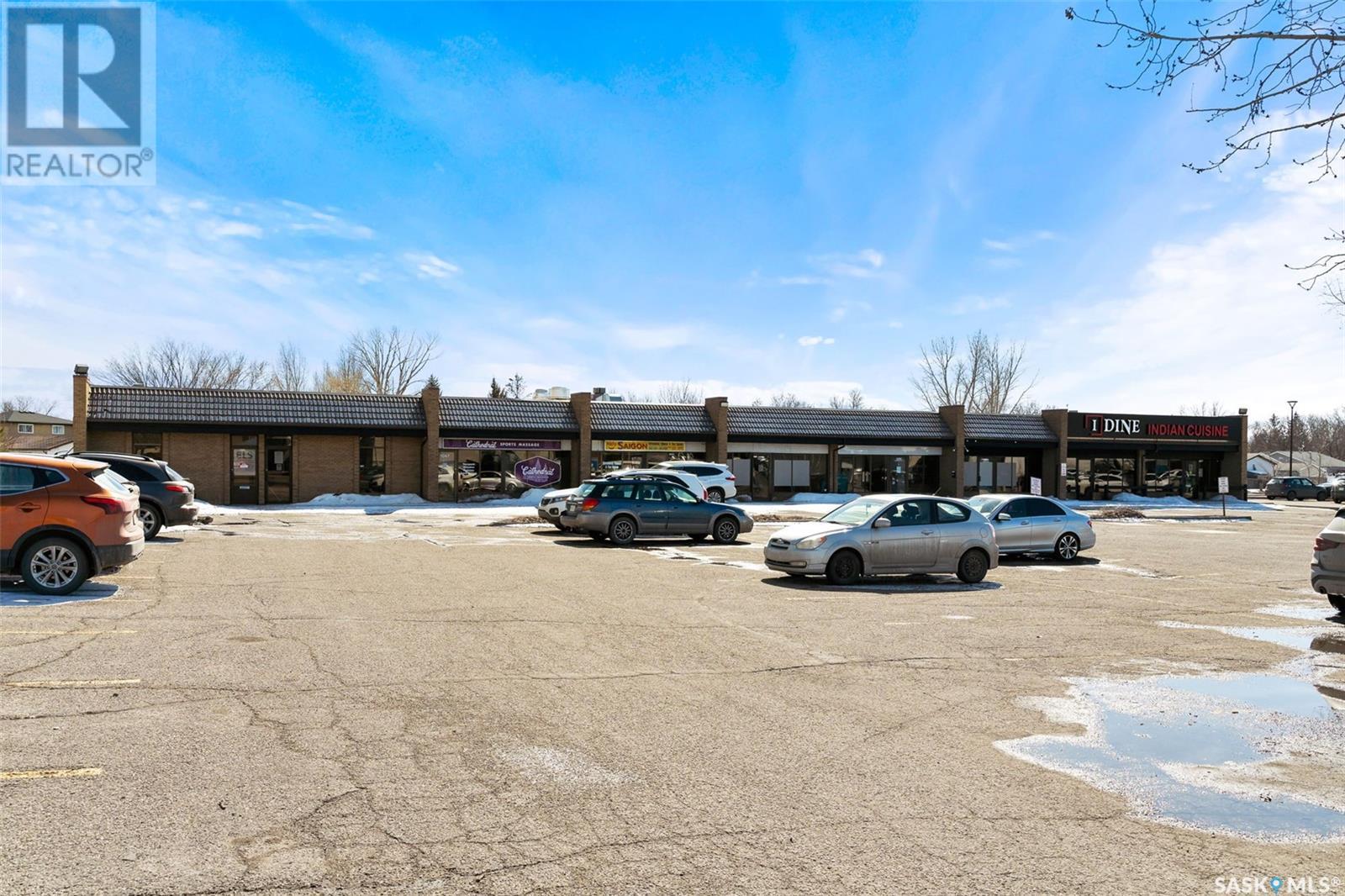 Photo 26 of 1035 Devonshire Drive N, Regina SK