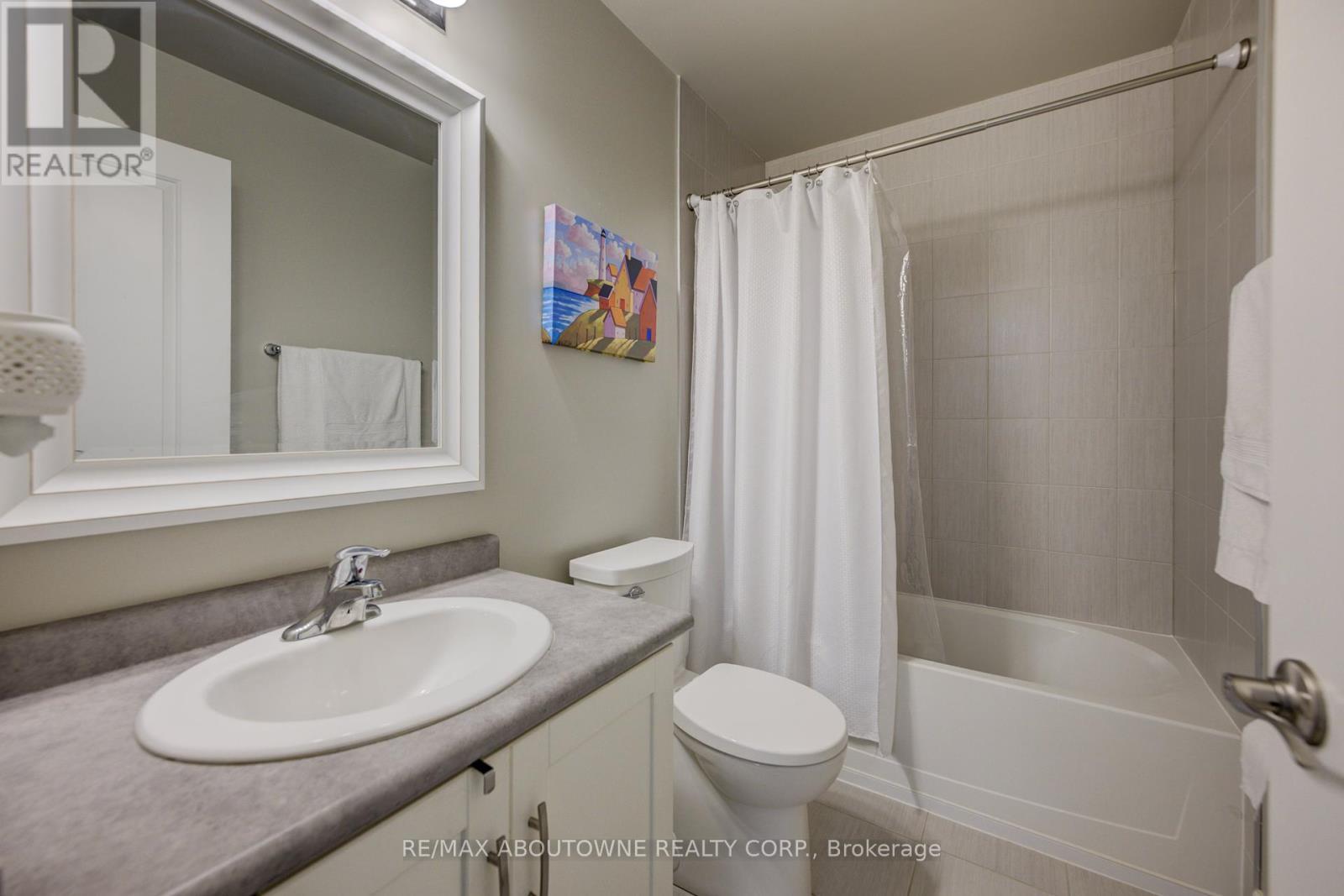 Photo 6 of 7 44 Flamboro Street, Hamilton ON
