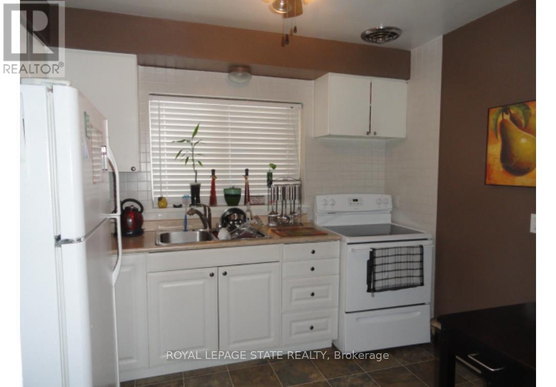 Photo 19 of 981 Mohawk Road E, Hamilton ON