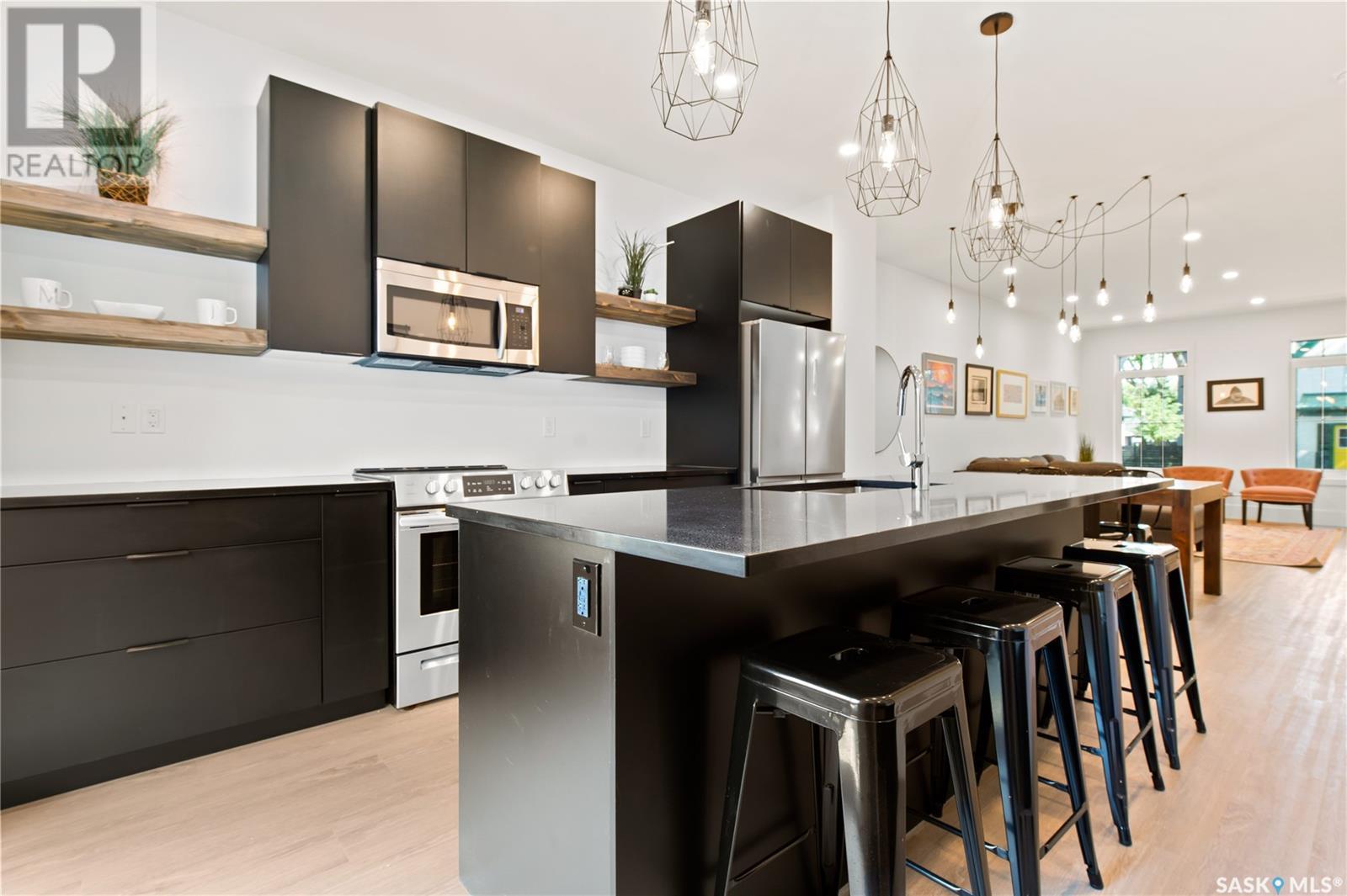 Photo 6 of 2460 Lindsay Street, Regina SK