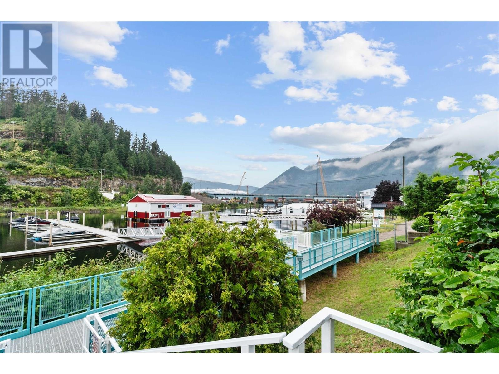 Photo 18 of 1130 Riverside Avenue Unit 27, Sicamous BC