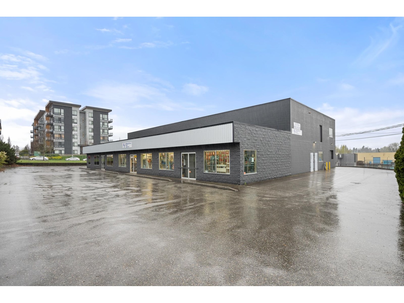 Photo 13 of 33723 A King Road, Abbotsford BC