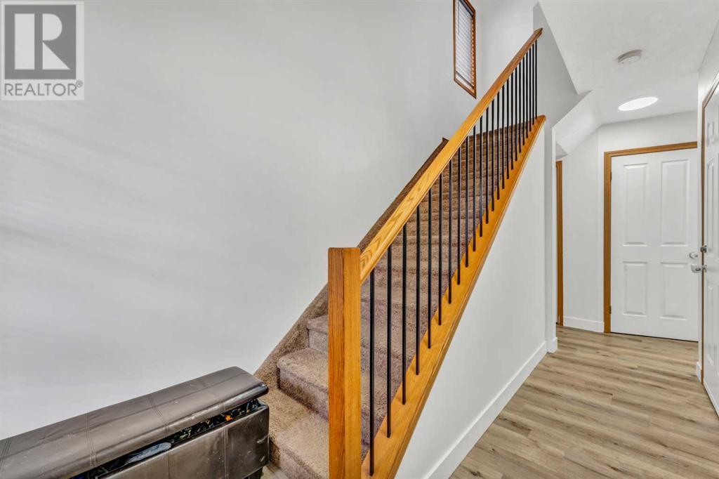 Single Family House for Sale in  Eversyde Court SW Evergreen Calgary 