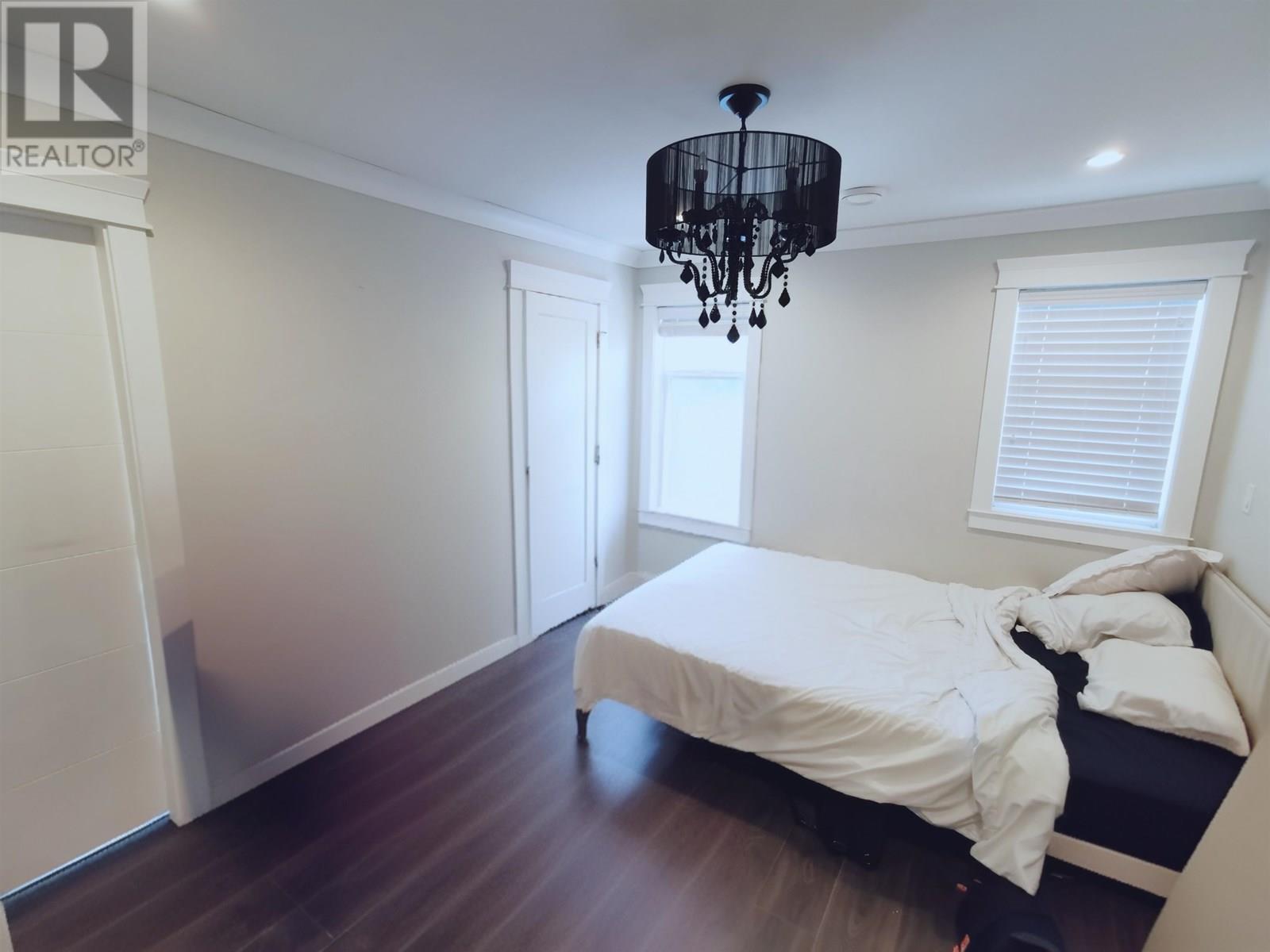 Photo 13 of 5537 Canada Way, Burnaby BC