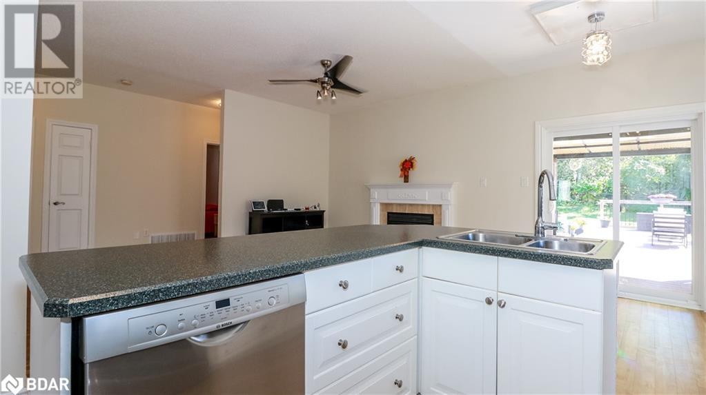 Photo 25 of 59 Silver Trail, Barrie ON