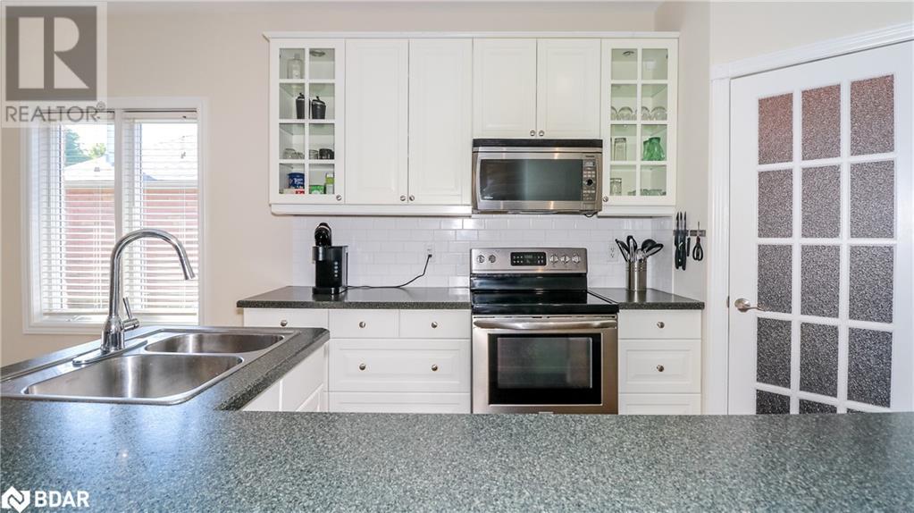 Photo 24 of 59 Silver Trail, Barrie ON