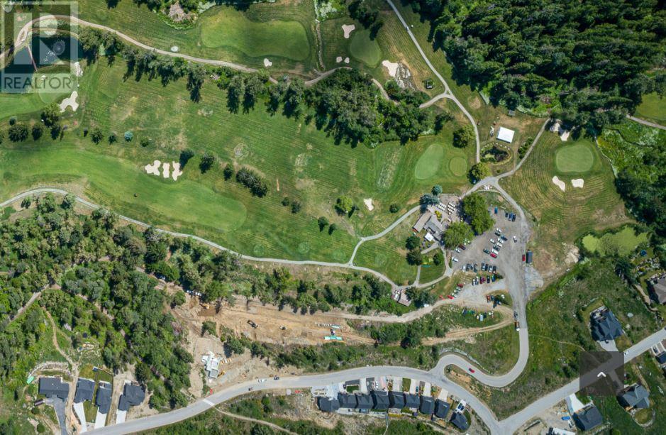 806 WHITE TAIL Drive, Rossland