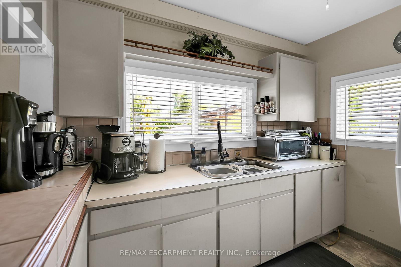 Photo 30 of 1041 Lakeshore Road, Haldimand ON