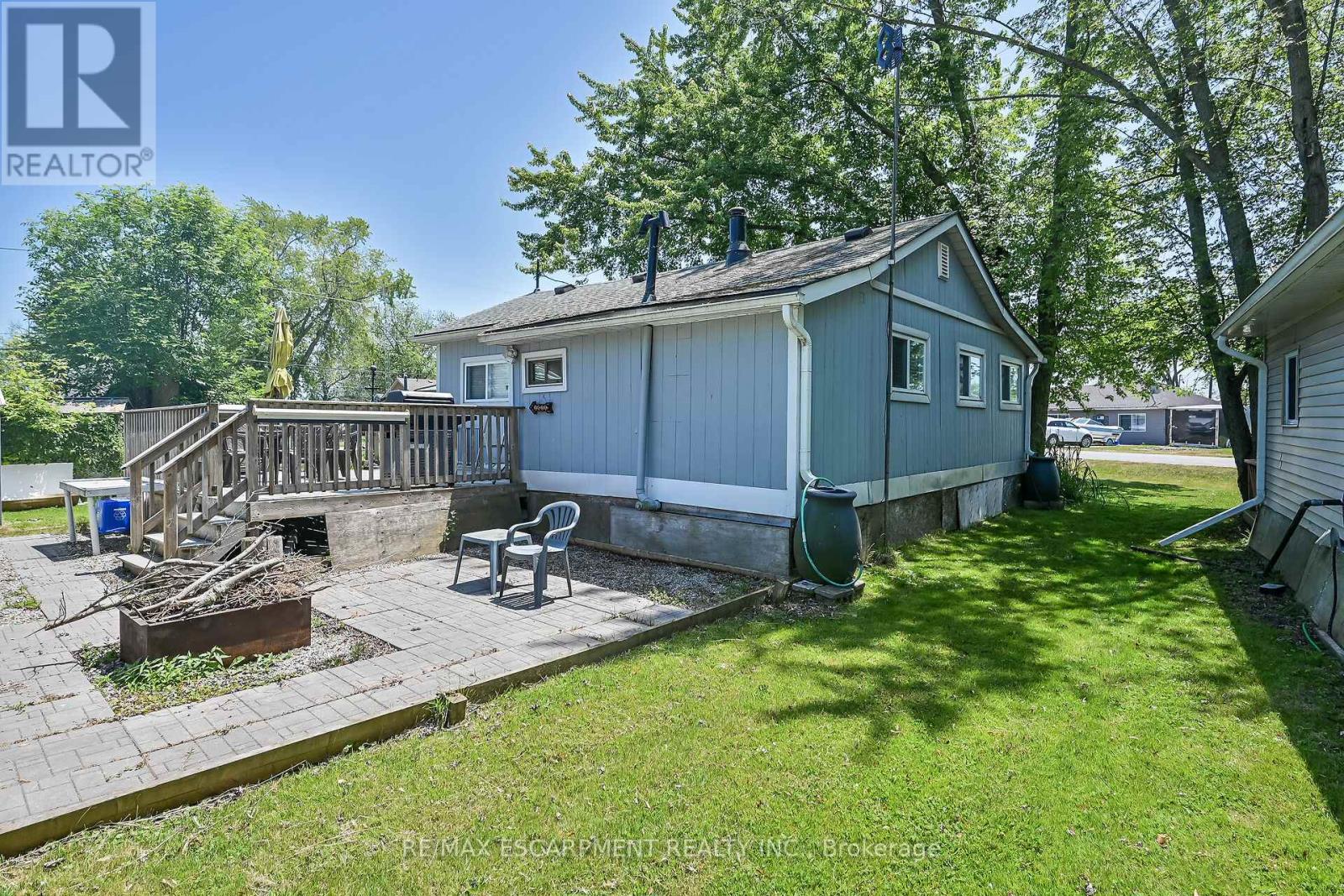 Photo 9 of 1041 Lakeshore Road, Haldimand ON