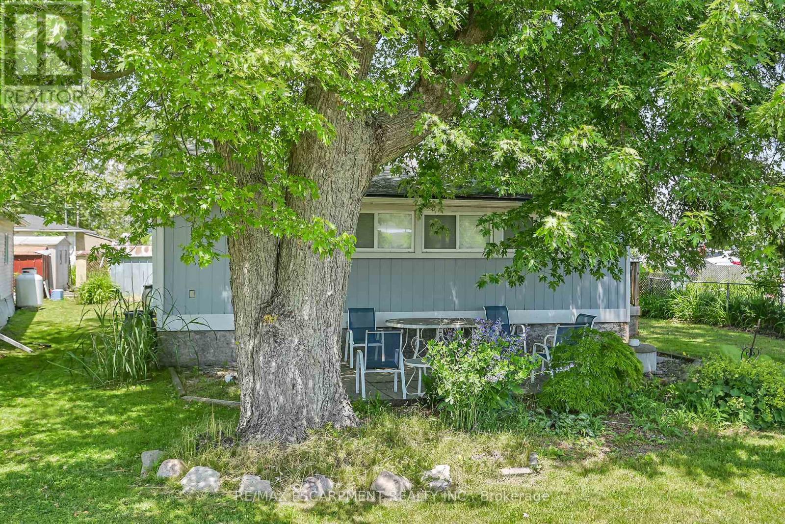 Photo 16 of 1041 Lakeshore Road, Haldimand ON