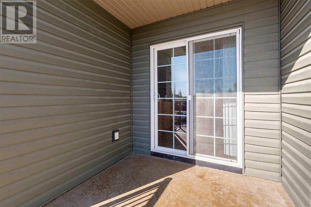 Single Family House for Sale in  Mt Sundance Manor W Sunridge Lethbridge 
