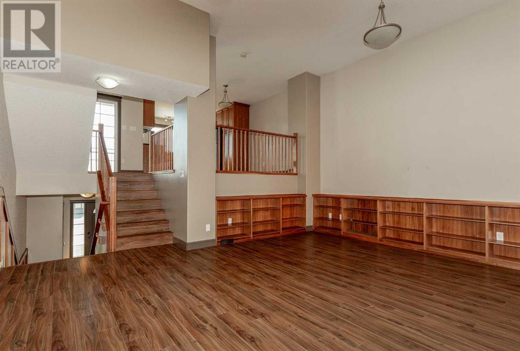 Single Family House for Sale in  Mt Sundance Manor W Sunridge Lethbridge 