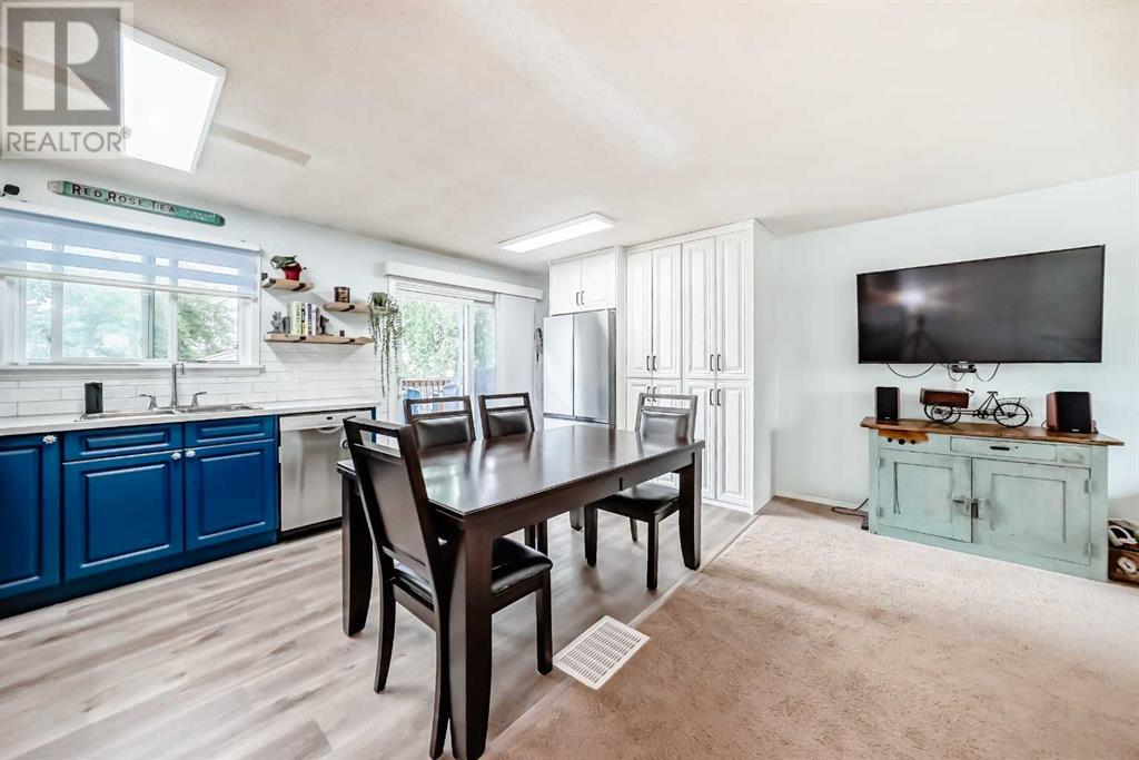 Single Family House Bi-level for Sale in  Ogden Way SE Ogden Calgary 