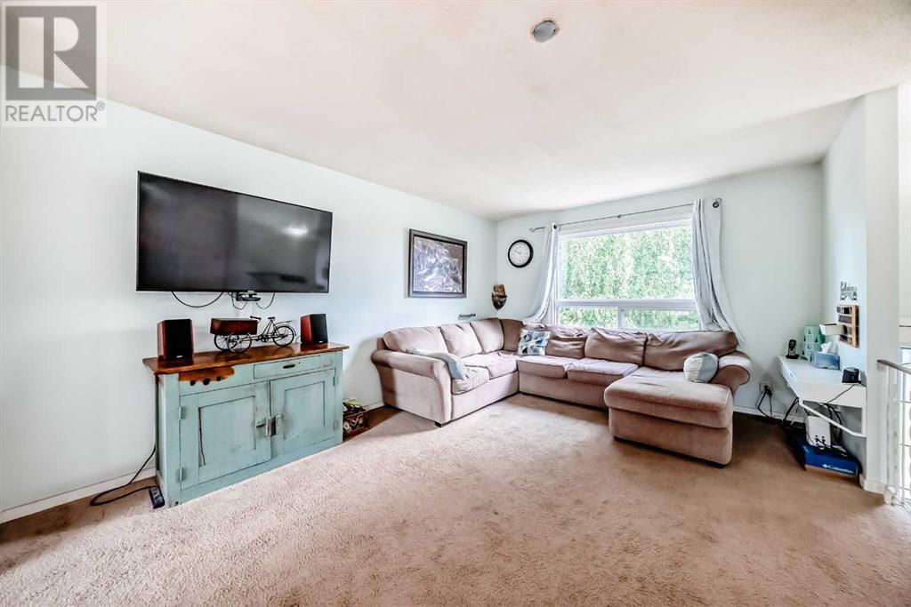 Single Family House Bi-level for Sale in  Ogden Way SE Ogden Calgary 
