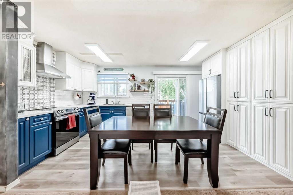 Single Family House Bi-level for Sale in  Ogden Way SE Ogden Calgary 