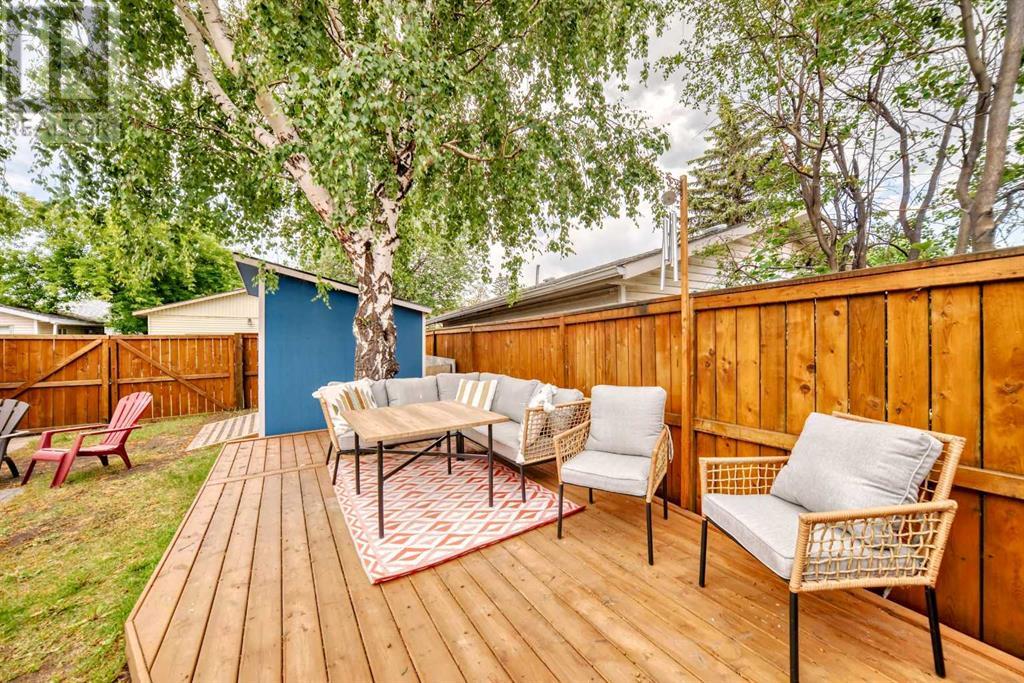 Single Family House Bi-level for Sale in  Ogden Way SE Ogden Calgary 