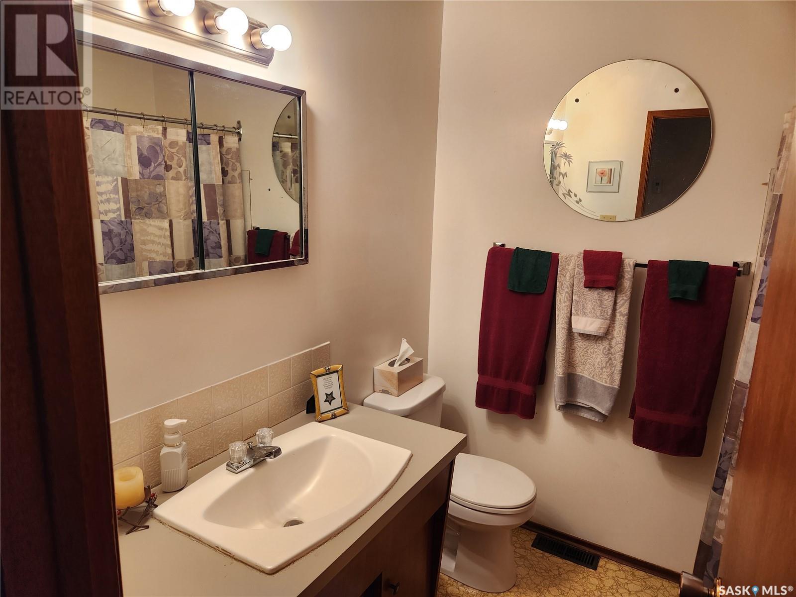 Photo 15 of 1504 98th Street, Tisdale SK