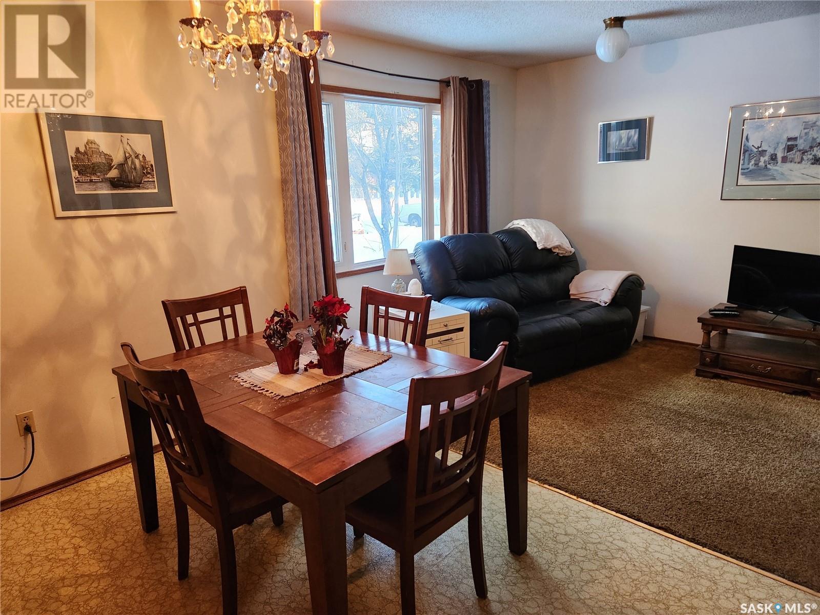 Photo 4 of 1504 98th Street, Tisdale SK