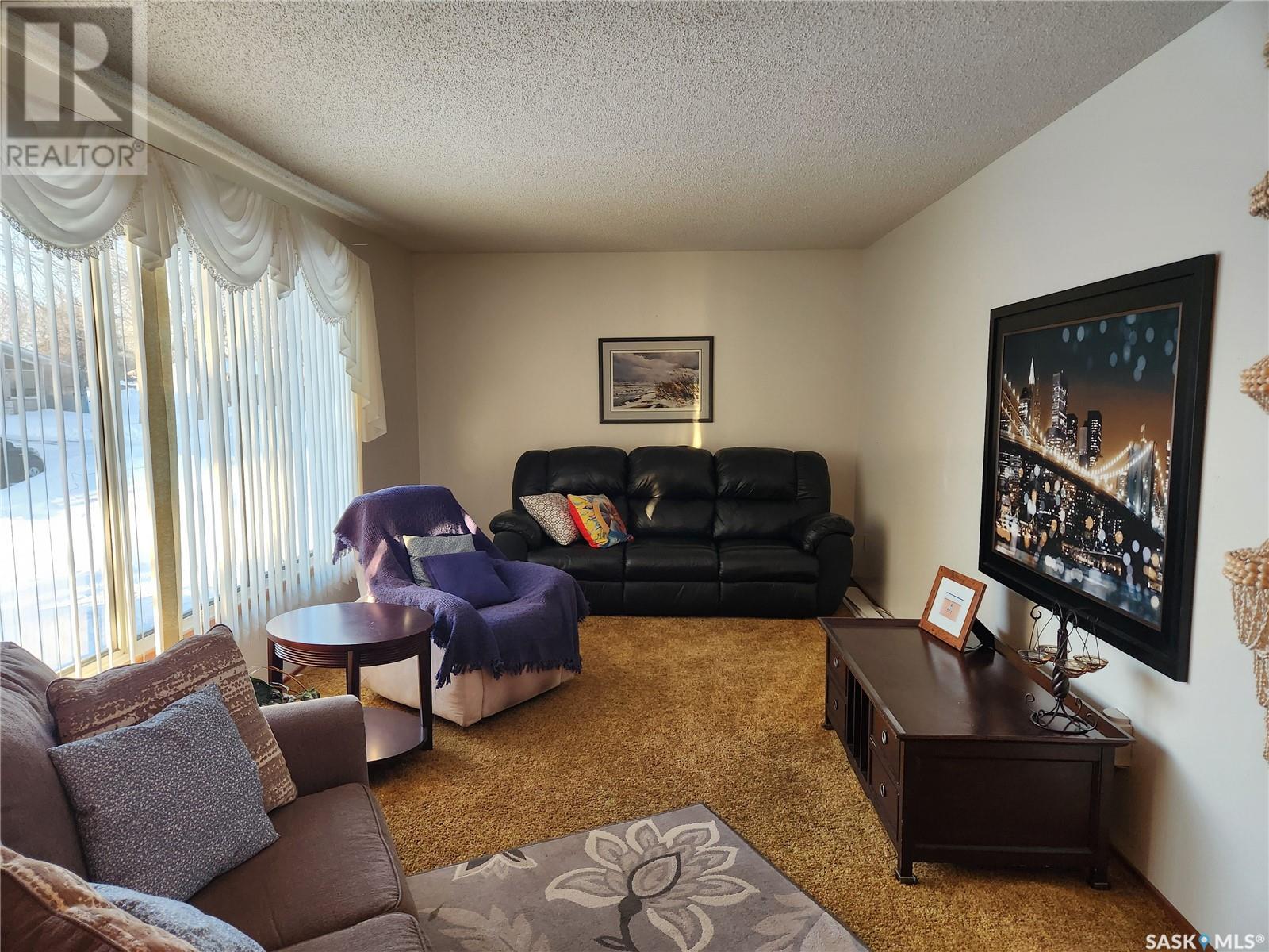 Photo 8 of 1504 98th Street, Tisdale SK