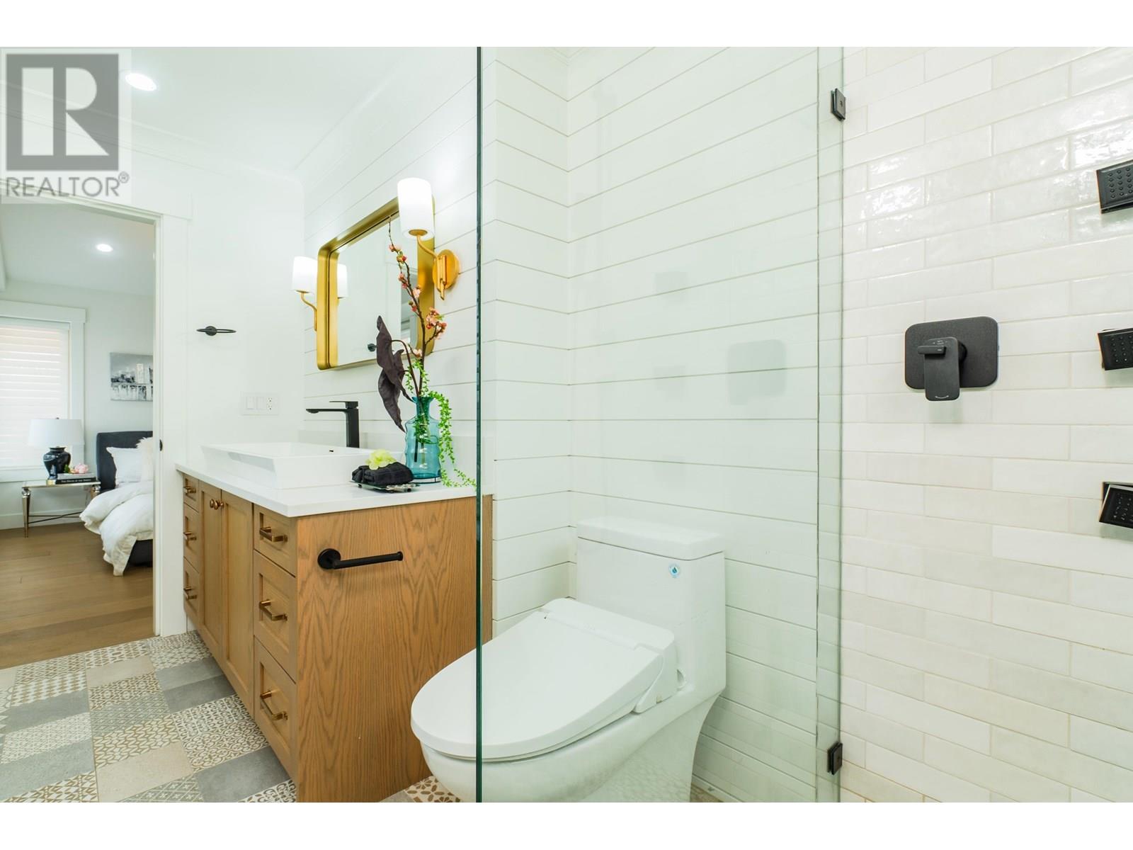 2045 E 51 AVENUE, Vancouver