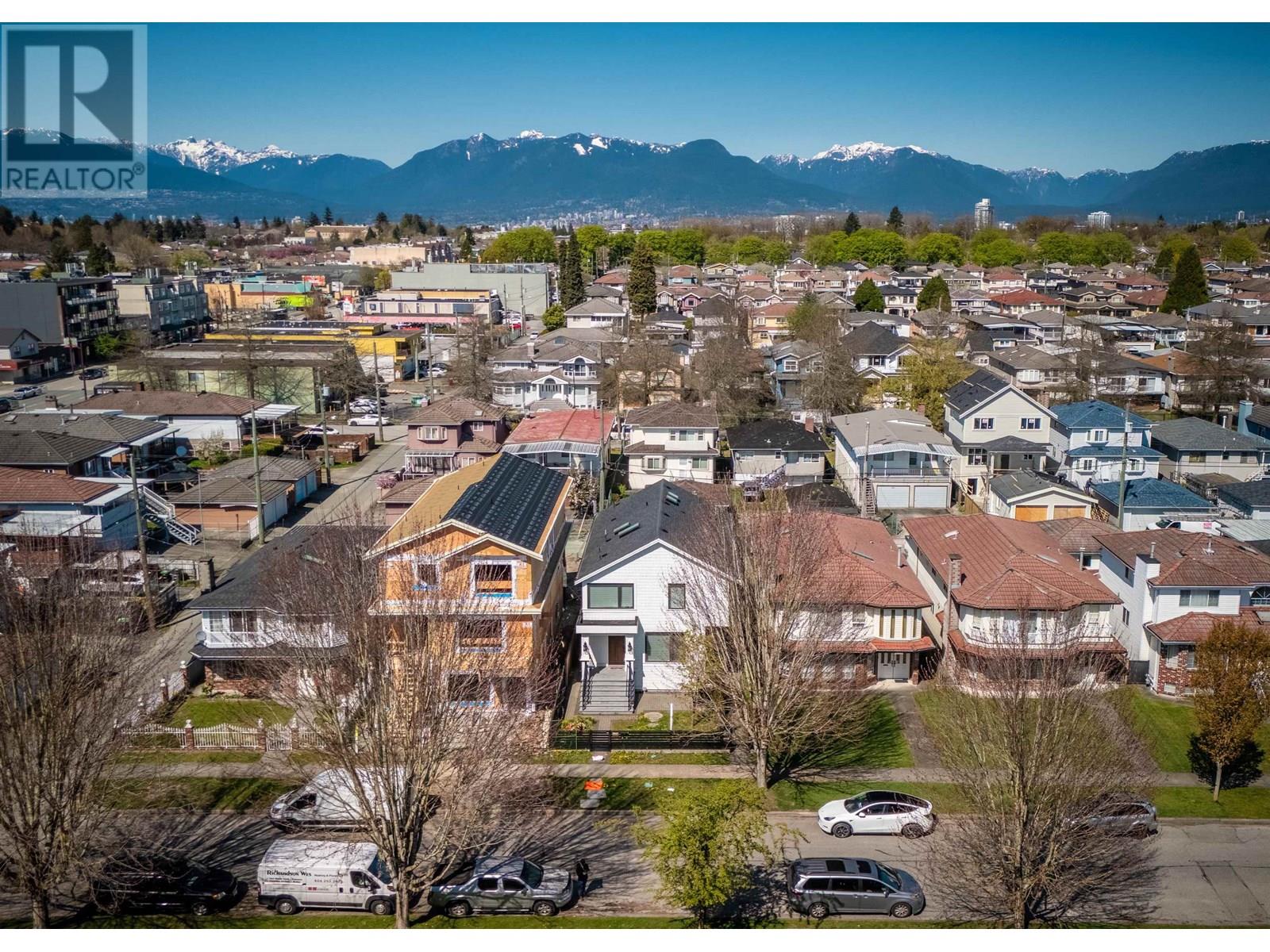 2045 E 51 AVENUE, Vancouver