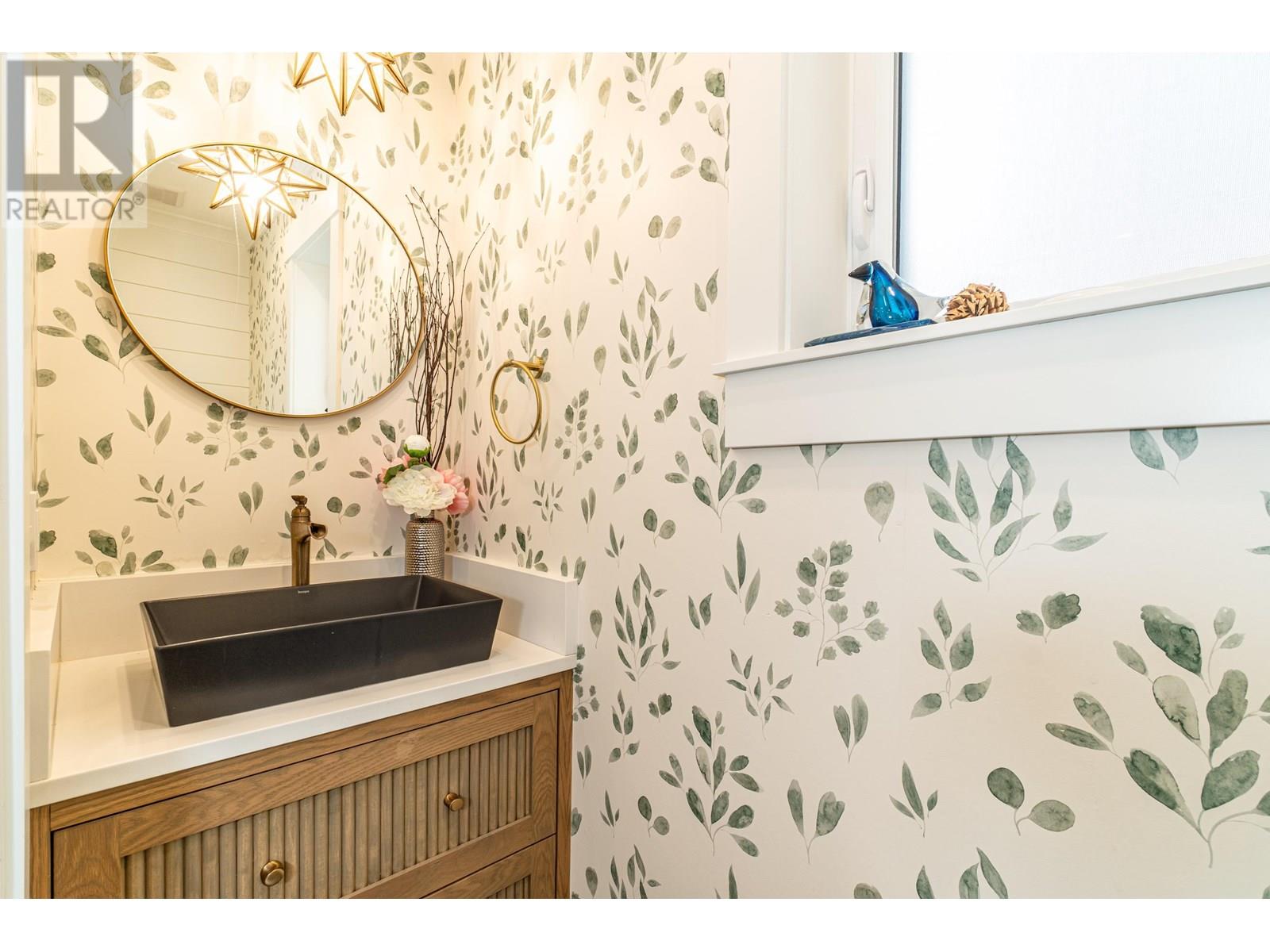 2045 E 51 AVENUE, Vancouver