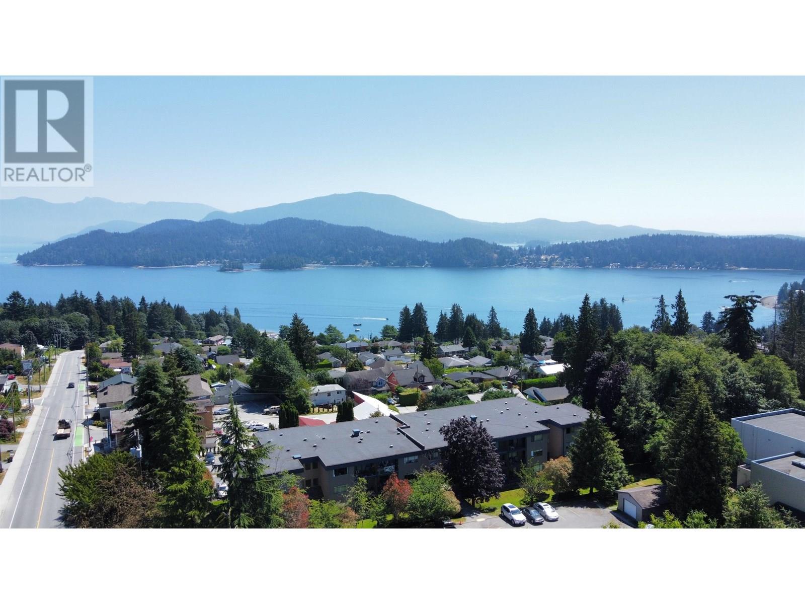 Photo 7 of 746 Gibsons Way, Gibsons BC