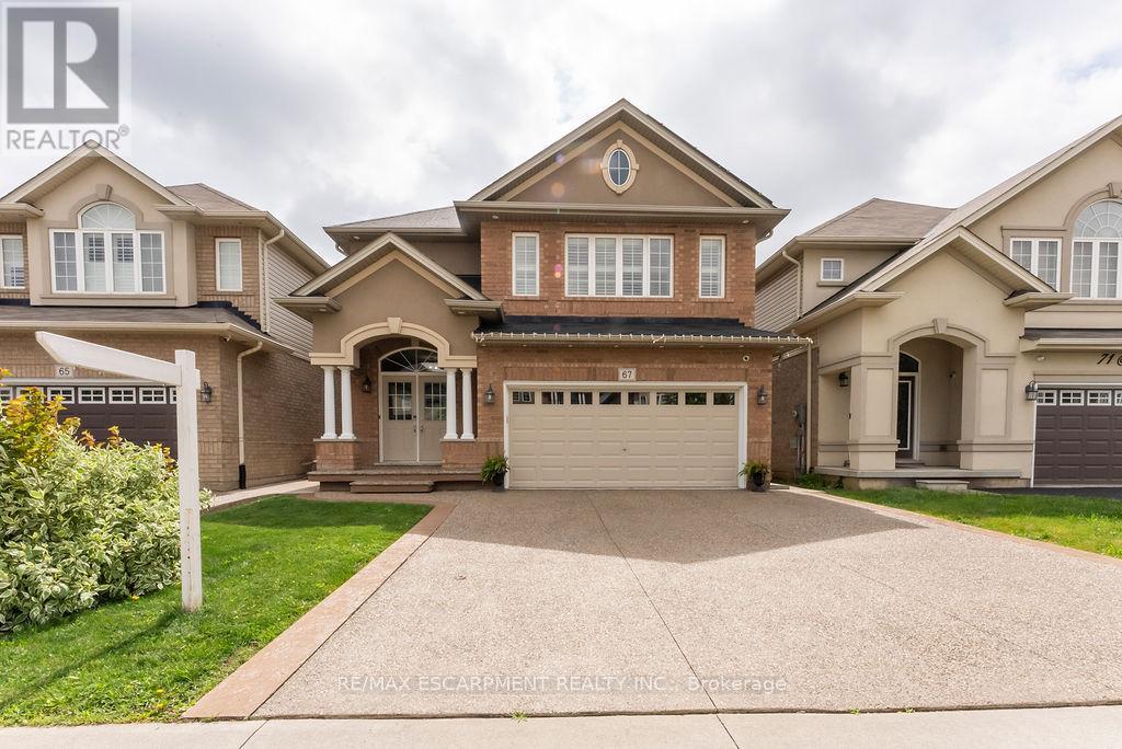 Photo 7 of 67 Bellroyal Crescent, Hamilton ON
