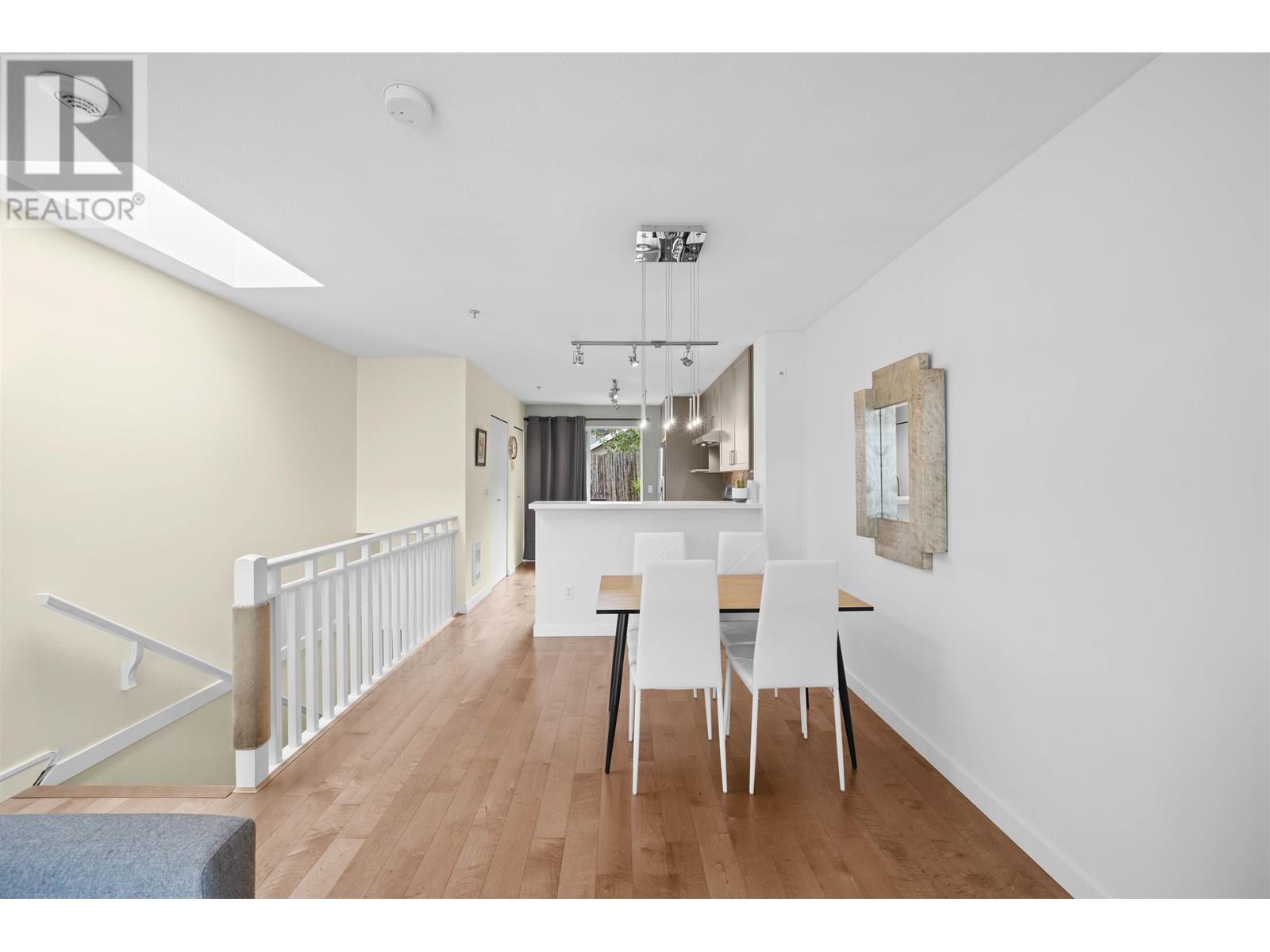 Photo 11 of 317 678 W 7th Avenue, Vancouver BC