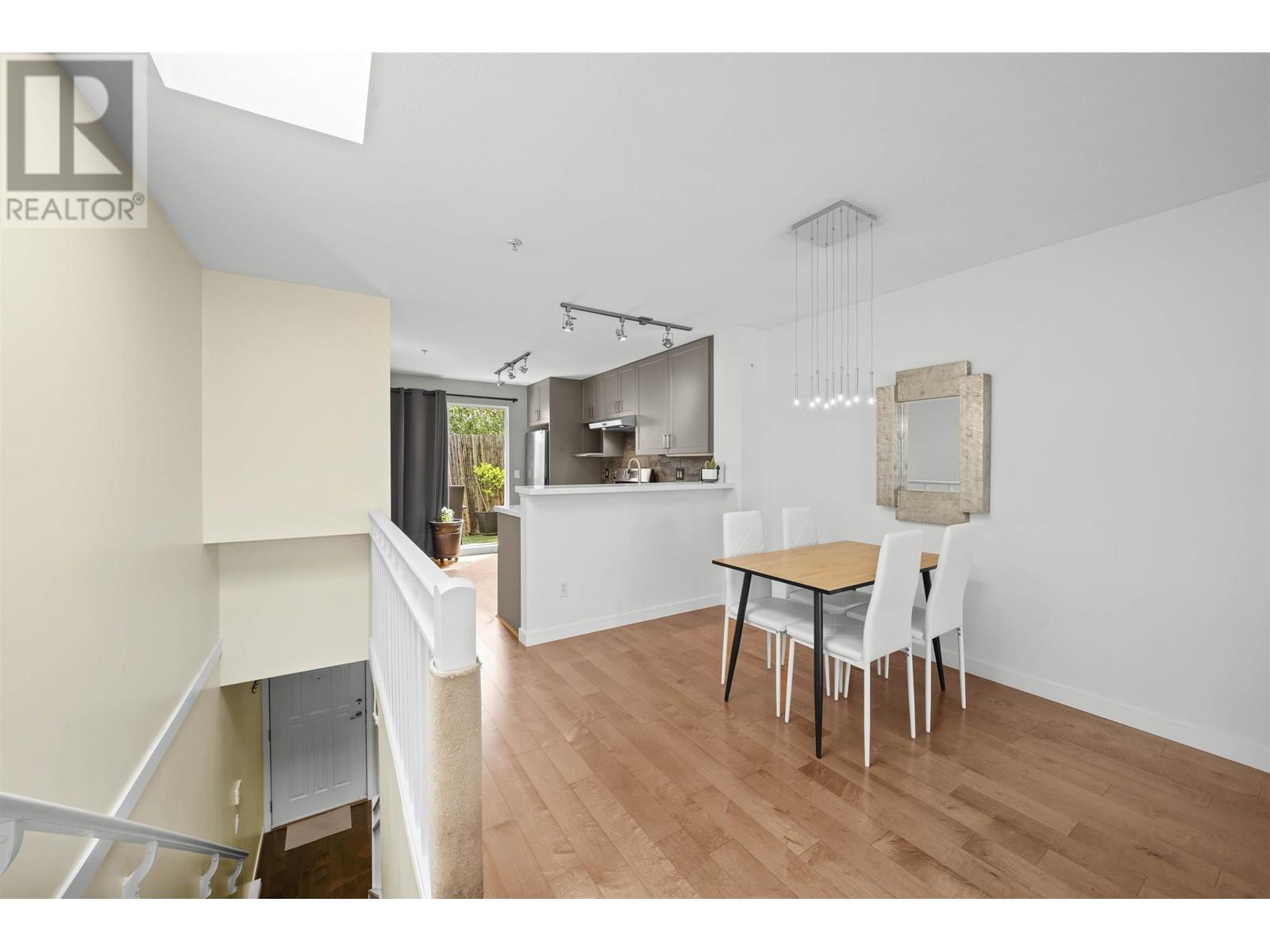 Photo 12 of 317 678 W 7th Avenue, Vancouver BC