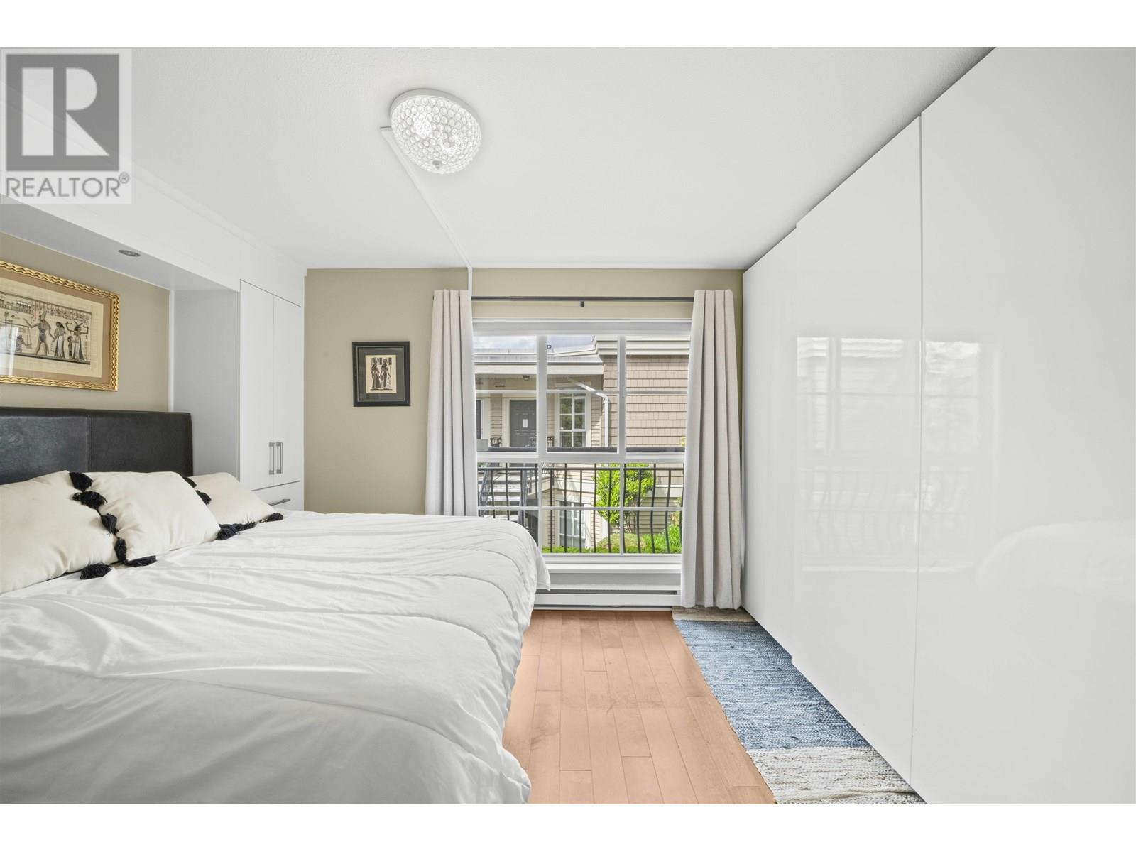 Photo 23 of 317 678 W 7th Avenue, Vancouver BC