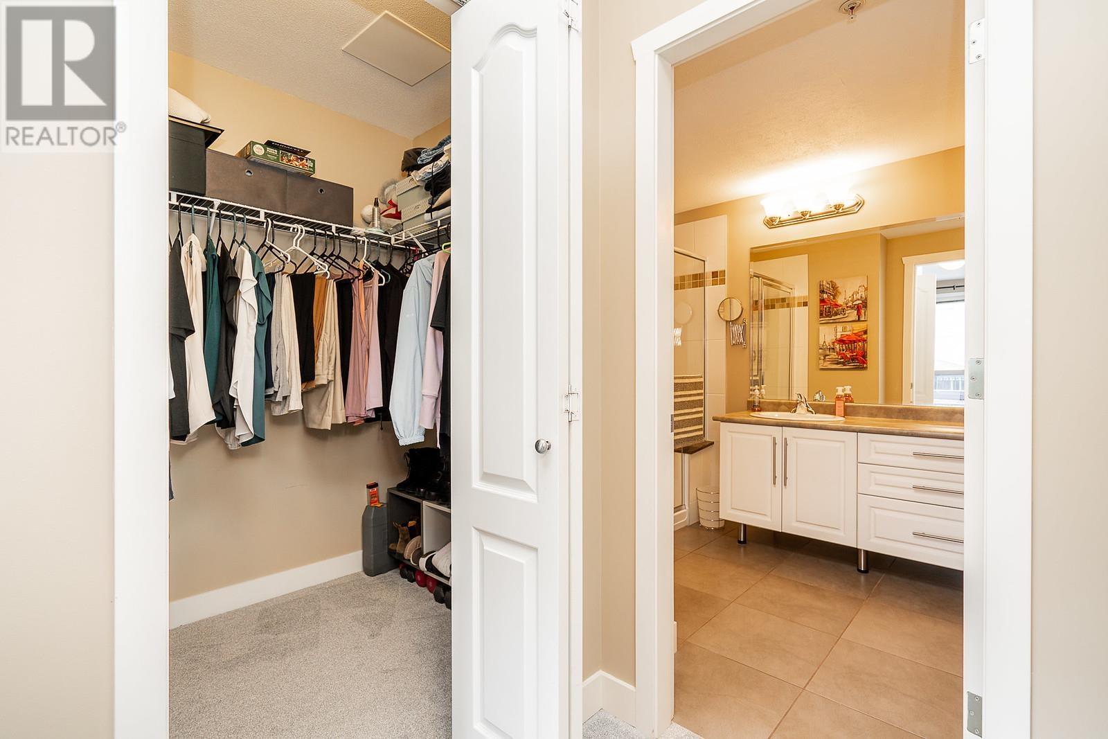 Photo 18 of 204 2628 Maple Street, Port Coquitlam BC