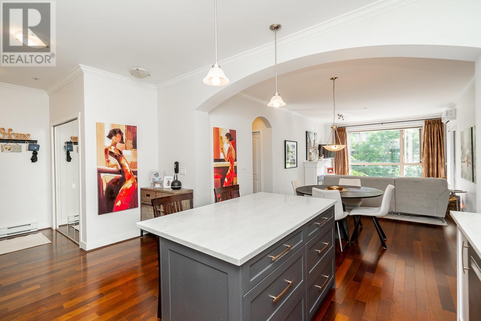 Photo 7 of 204 2628 Maple Street, Port Coquitlam BC