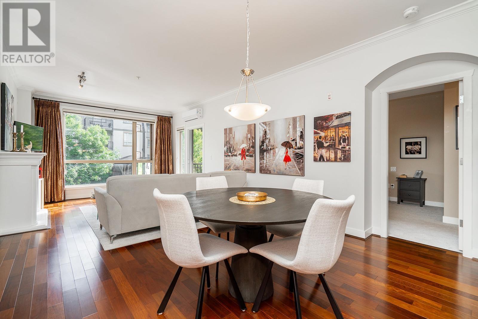 Photo 9 of 204 2628 Maple Street, Port Coquitlam BC