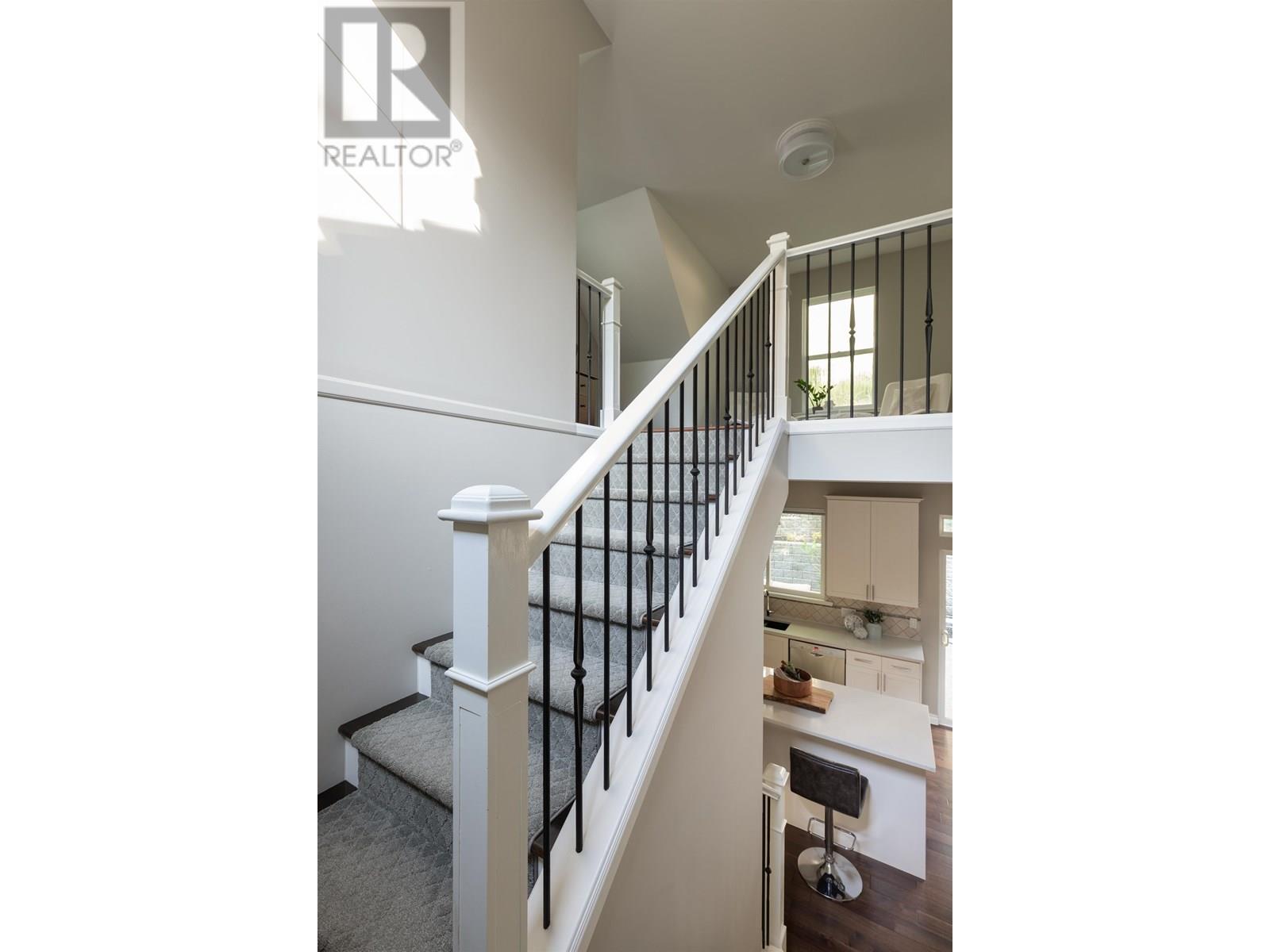 2366 SUNNYSIDE ROAD, Anmore real estate listing R3020120