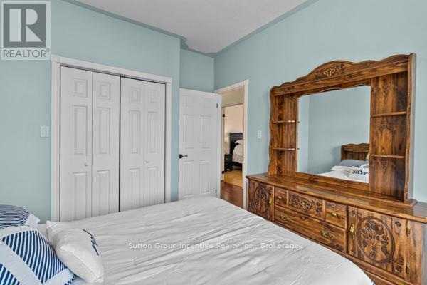 Photo 16 of 22 Bourgeois Beach Road, Tay ON