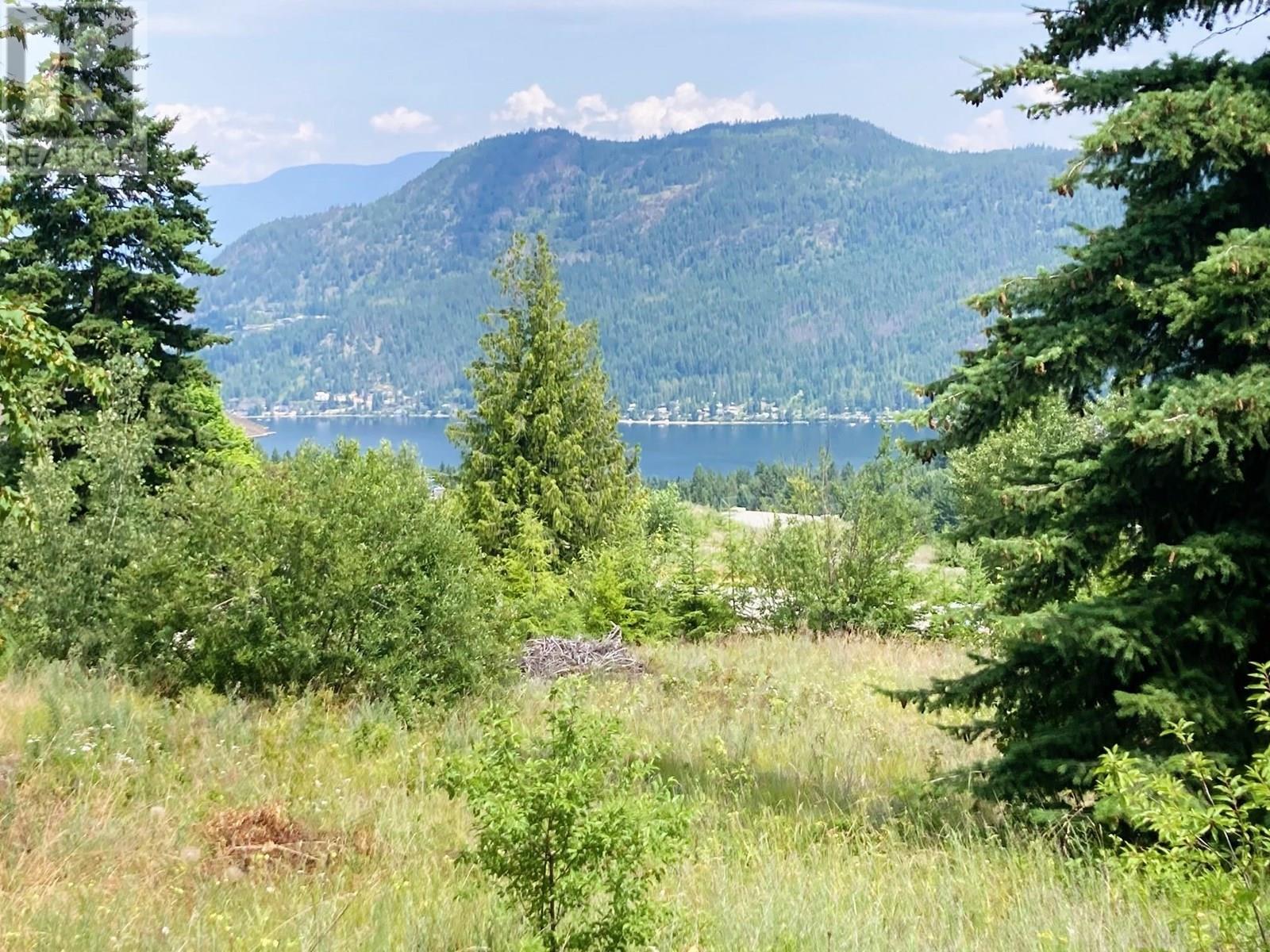 Photo 4 of 2555 Highlands Drive, Blind Bay BC