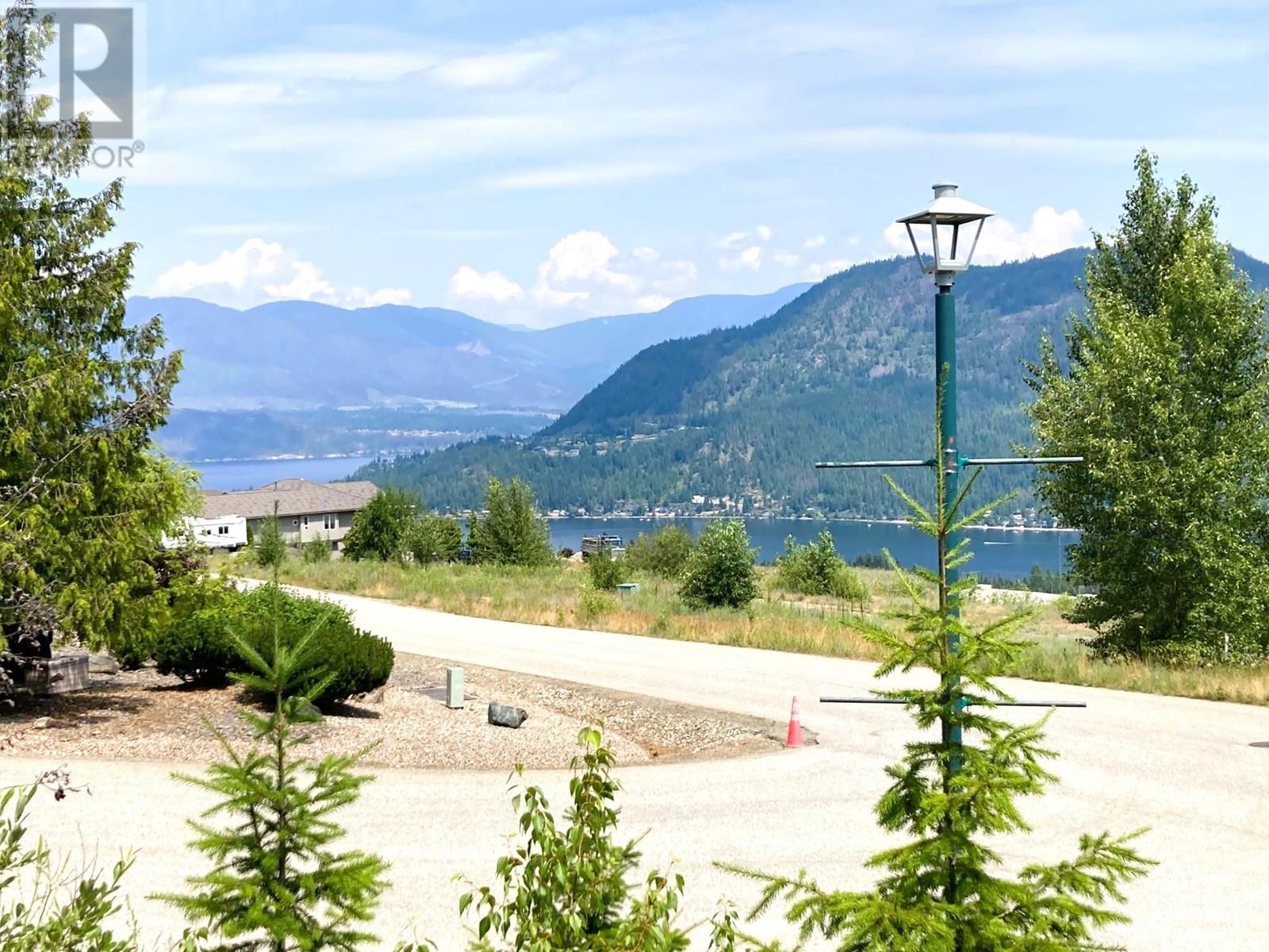 Photo 2 of 2555 Highlands Drive, Blind Bay BC