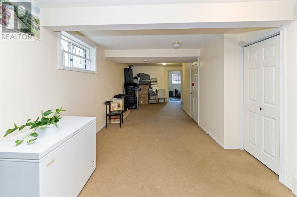 Single Family House for Sale in  Laguna Way NE Monterey Park Calgary 