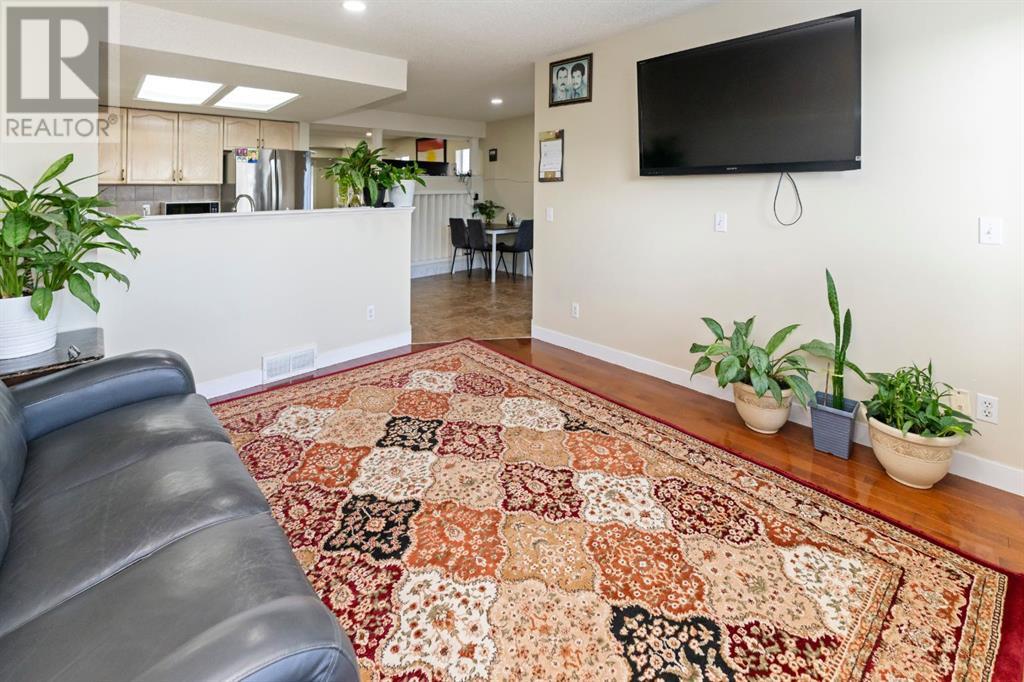 Single Family House for Sale in  Laguna Way NE Monterey Park Calgary 