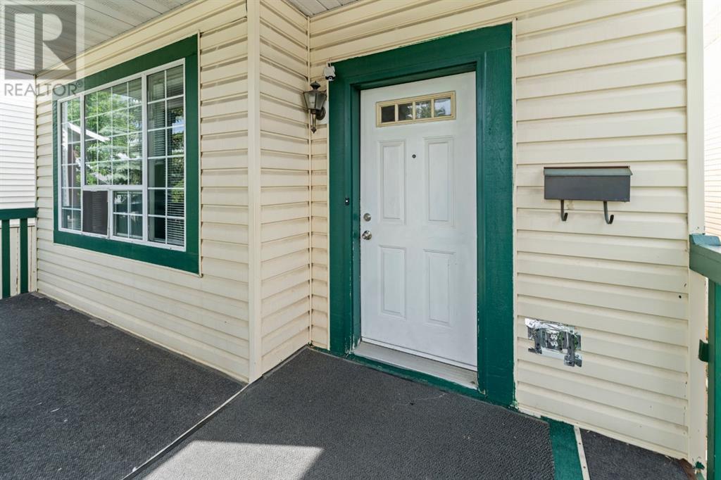 Single Family House for Sale in  Laguna Way NE Monterey Park Calgary 