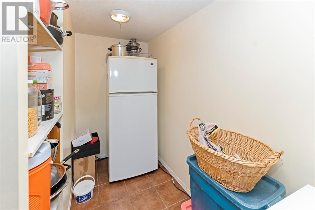 Single Family House for Sale in  Laguna Way NE Monterey Park Calgary 