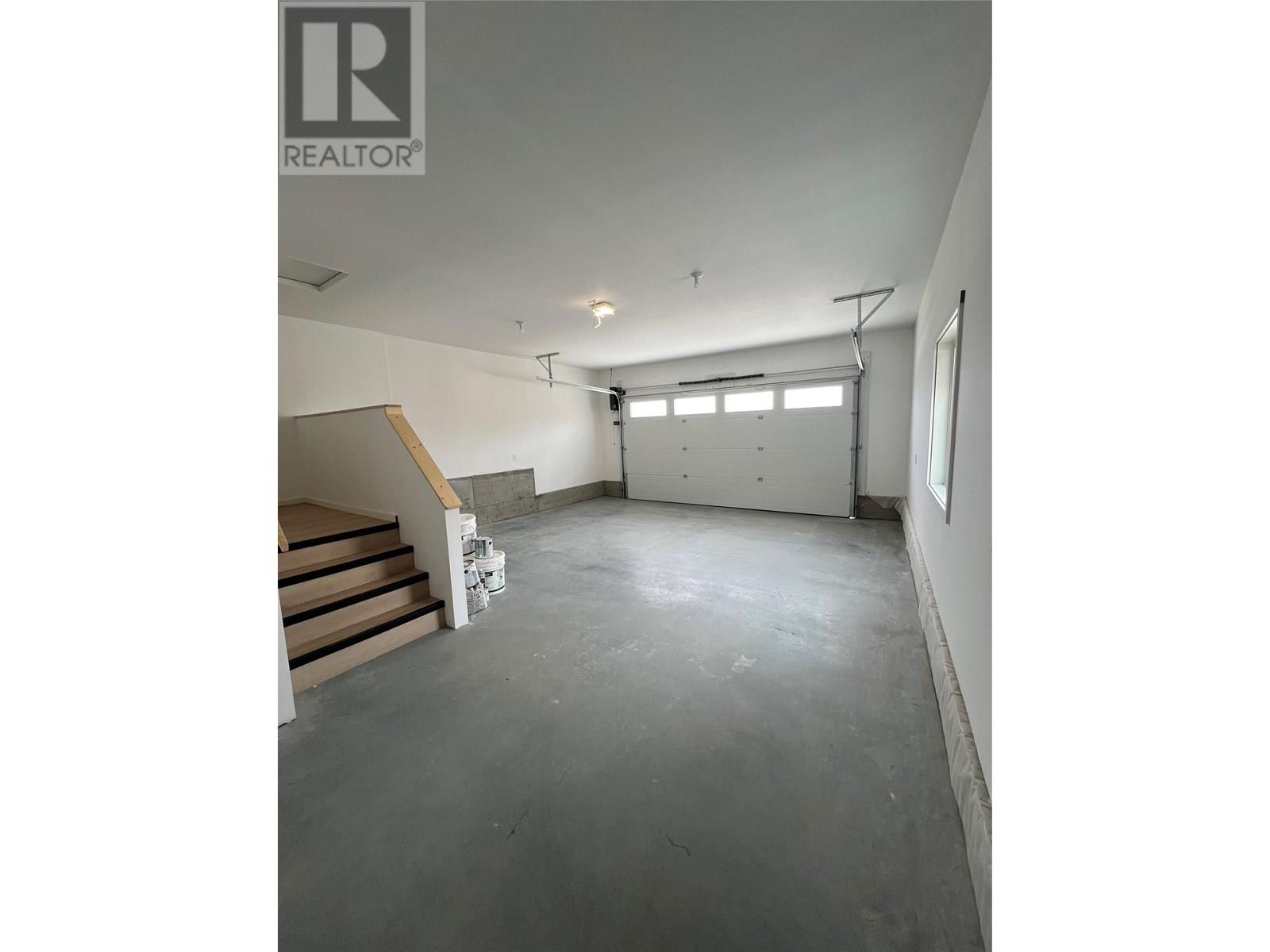 712 Mountain View Crescent, Creston