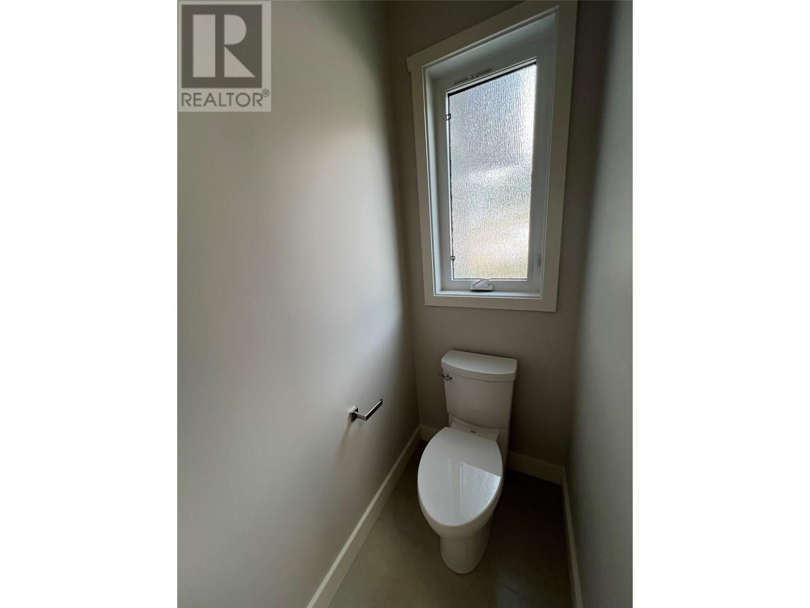 712 Mountain View Crescent, Creston