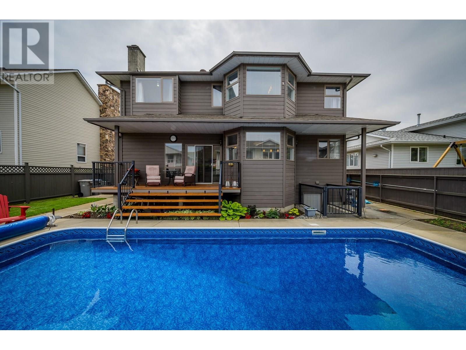 Photo 6 of 1530 Hartford Avenue, Kamloops BC