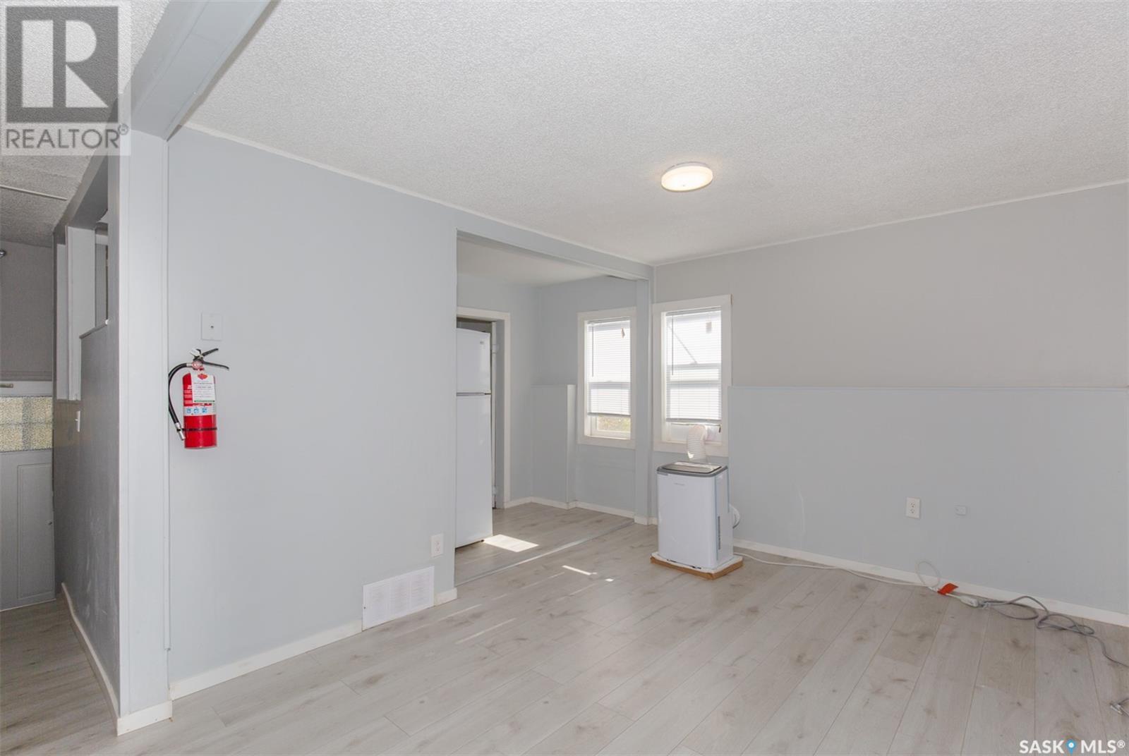 Photo 1 of 452 Athabasca Street E, Moose Jaw SK